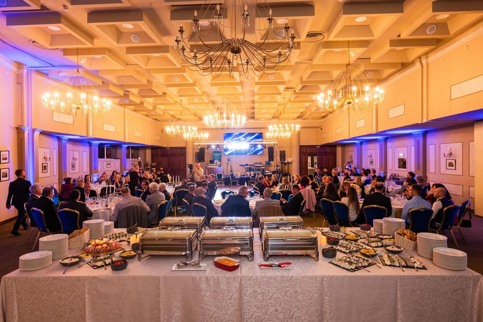 Gală în Sala Eminescu